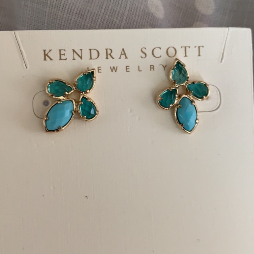 NWOT Vintage Kendra Scott Fleur studs